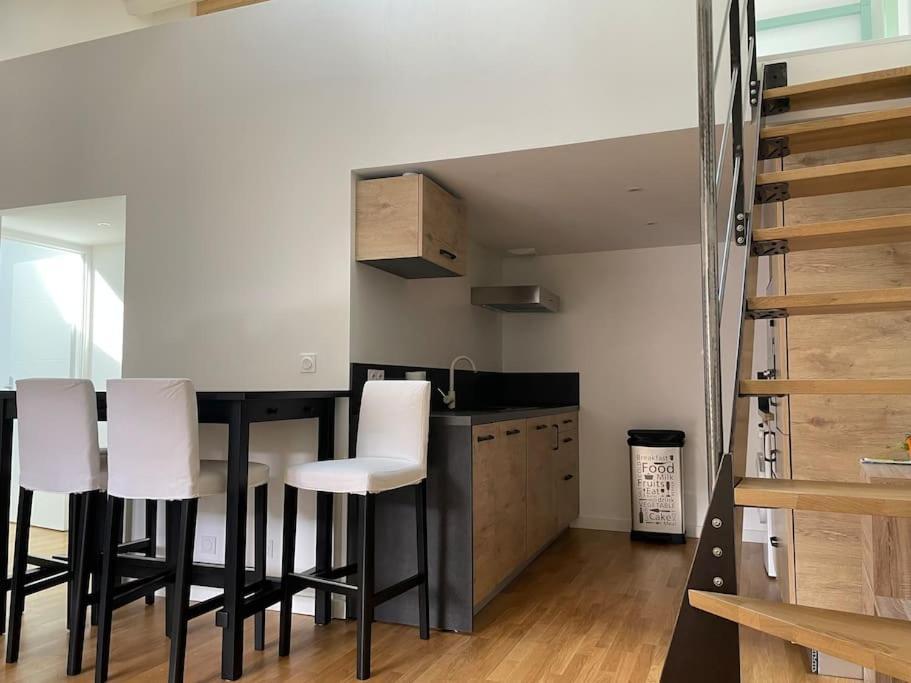 Appartement Atypique Et Fraichement Renove Saint-Vallier  Exterior foto